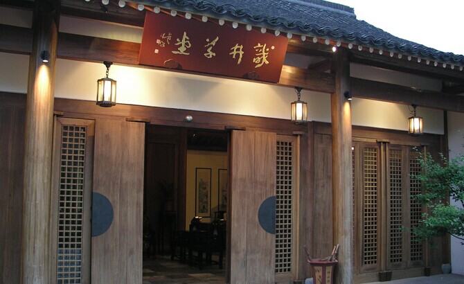 開(kāi)一家真正的土菜館，可能比西餐廳還難|餐飲界