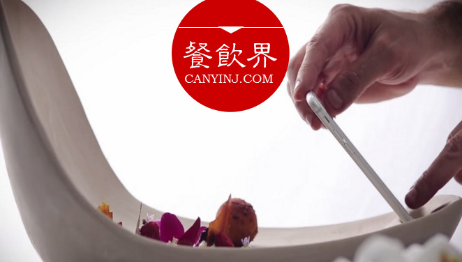 將餐盤打造成“拍照神器”，這家餐廳完成一次完美的社群營銷！