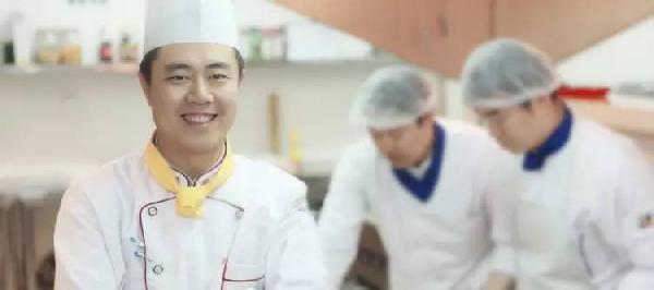 等到餐廳生意不好再去調(diào)整？