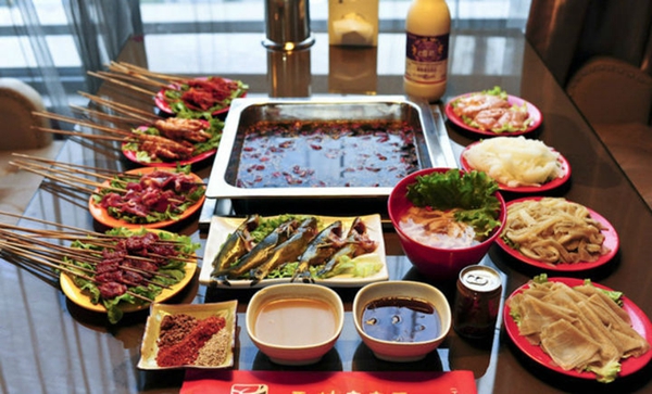 玉林串串香，這家擁有21年歷史的串串店到底是怎么活下來的？|餐飲界