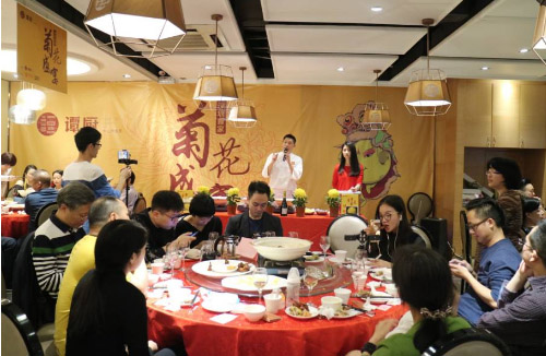 譚廚首屆“菊花盛宴”圓滿結(jié)束，引來數(shù)萬粉絲圍觀直播！|餐飲界