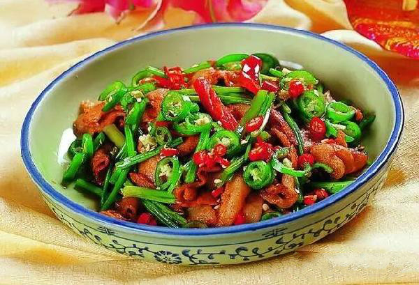 招牌菜不賣免費(fèi)送，老板卻還年賺100萬