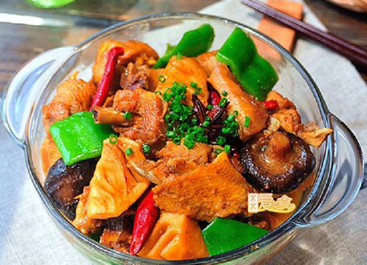 大數(shù)據(jù)告訴你：是誰(shuí)支撐黃燜雞瘋狂擴(kuò)張到現(xiàn)在？