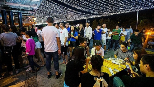 夜宵越火 城市越活？中國夜宵經(jīng)濟大比拼