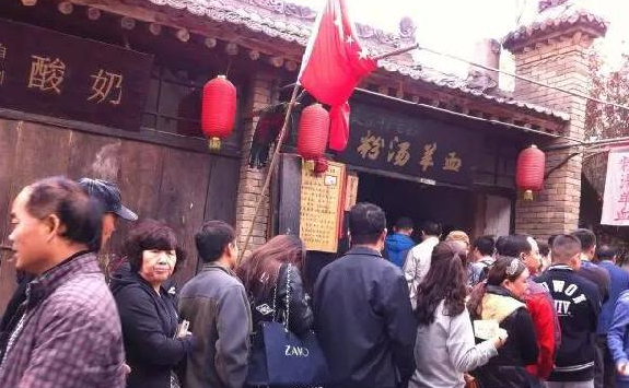 袁家村餐飲日營業(yè)額200萬，為什么別人一模仿就死翹翹？