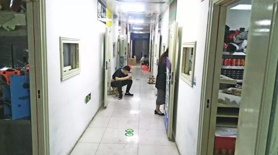 感謝外賣，讓我從失敗的餐飲老板變成月入30萬的“包租公”