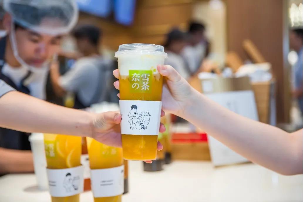 閉店的茶顏，焦慮的新茶飲
