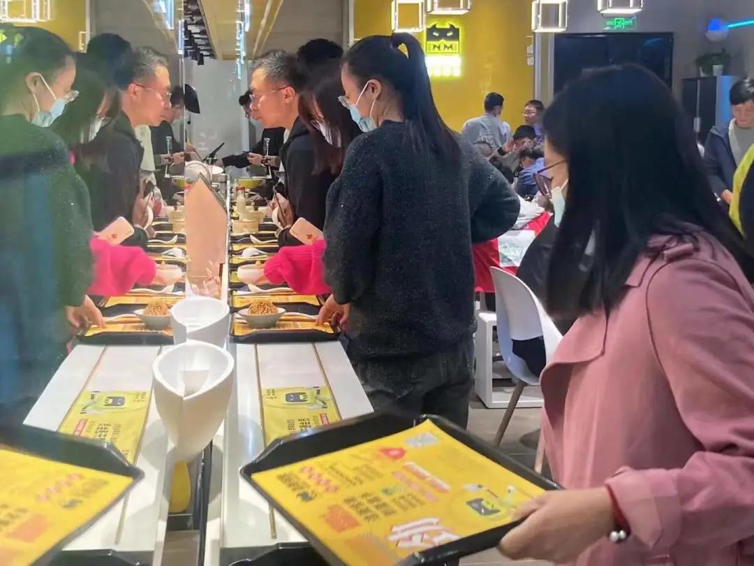 數(shù)字賦能餐飲，智能面館或成下一個(gè)風(fēng)口！| 品類觀察