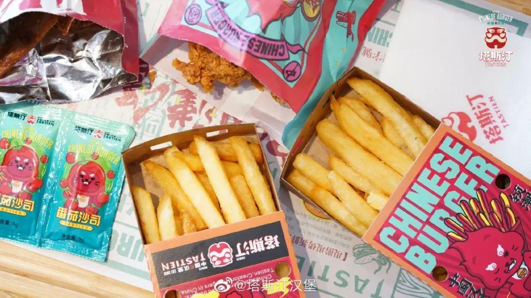 三年涌現(xiàn)3000家店，“中國(guó)漢堡 · 塔斯汀的逆襲之路”|餐飲界