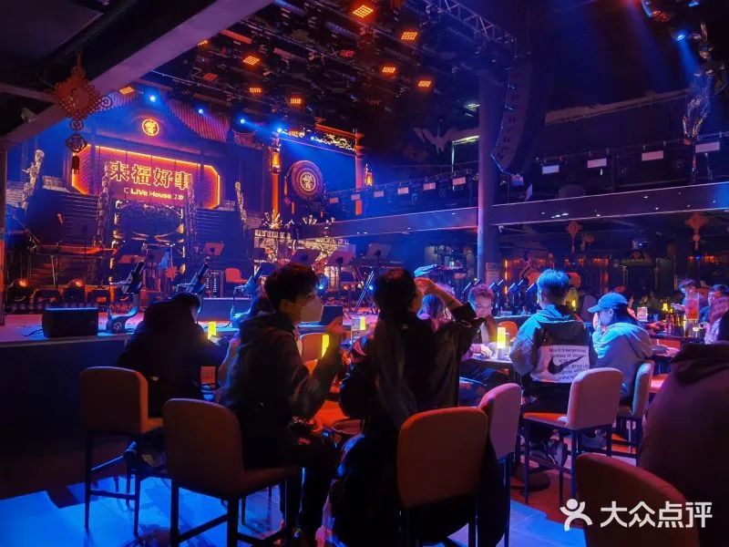 帶動商圈人流增幅50% 這家Live house靠什么？|餐飲界