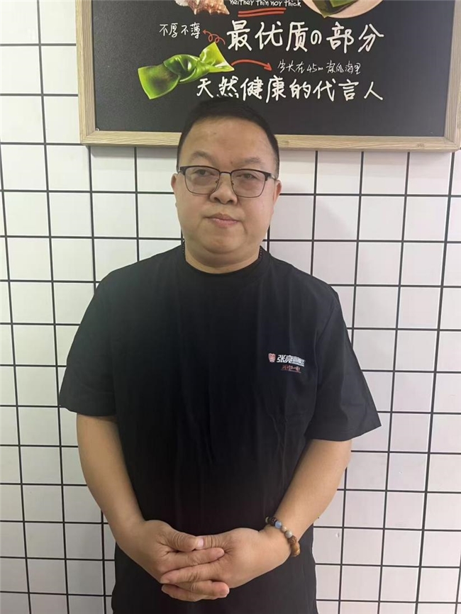 14年堅(jiān)守張亮麻辣燙，一個(gè)小鎮(zhèn)老板的長(zhǎng)期主義勝利