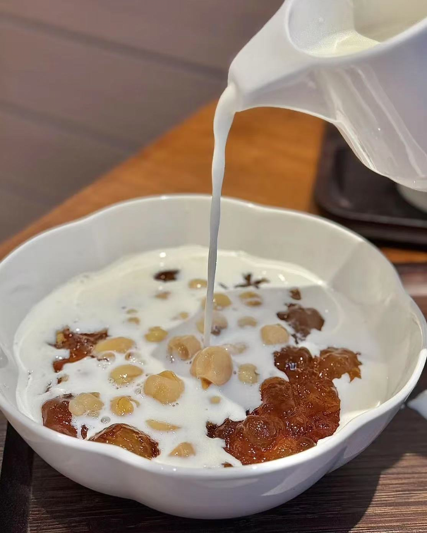 這杯麥記牛奶，怎么悄悄開(kāi)遍了全國(guó)？