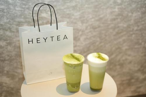 「三倍厚抹」上新一周年，喜茶千目抹茶系列持續(xù)人氣熱銷